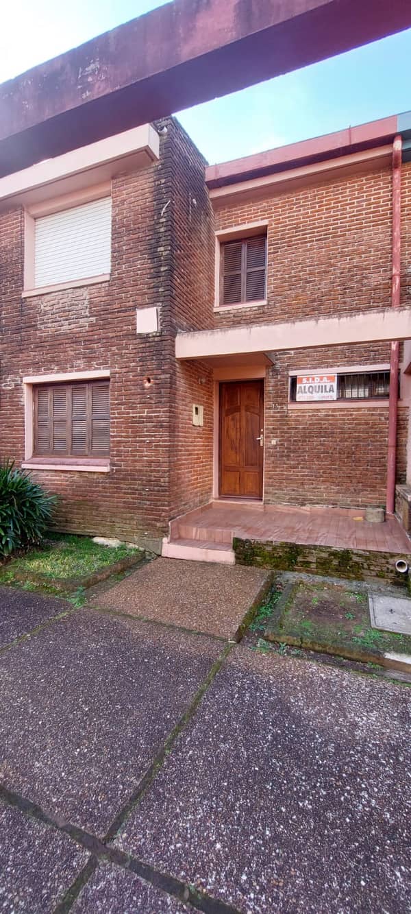 Alquiler / PASAJE 5 VIV. 231 / Artigas